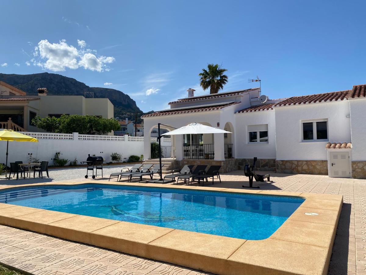 Villa Con Piscina, Soleada, Tranquila Y Centrica Calpe Bagian luar foto