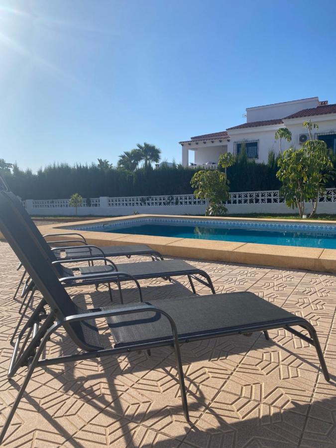 Villa Con Piscina, Soleada, Tranquila Y Centrica Calpe Bagian luar foto
