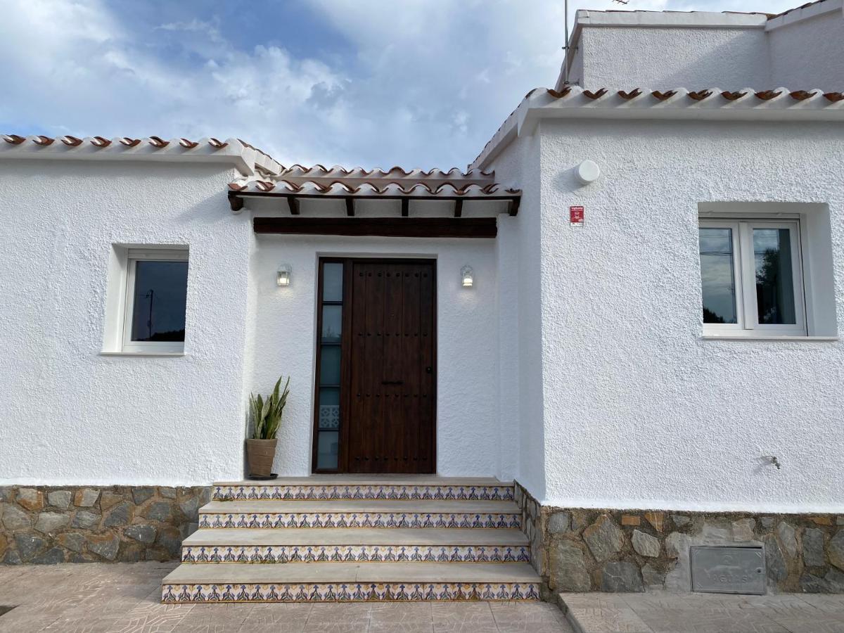 Villa Con Piscina, Soleada, Tranquila Y Centrica Calpe Bagian luar foto